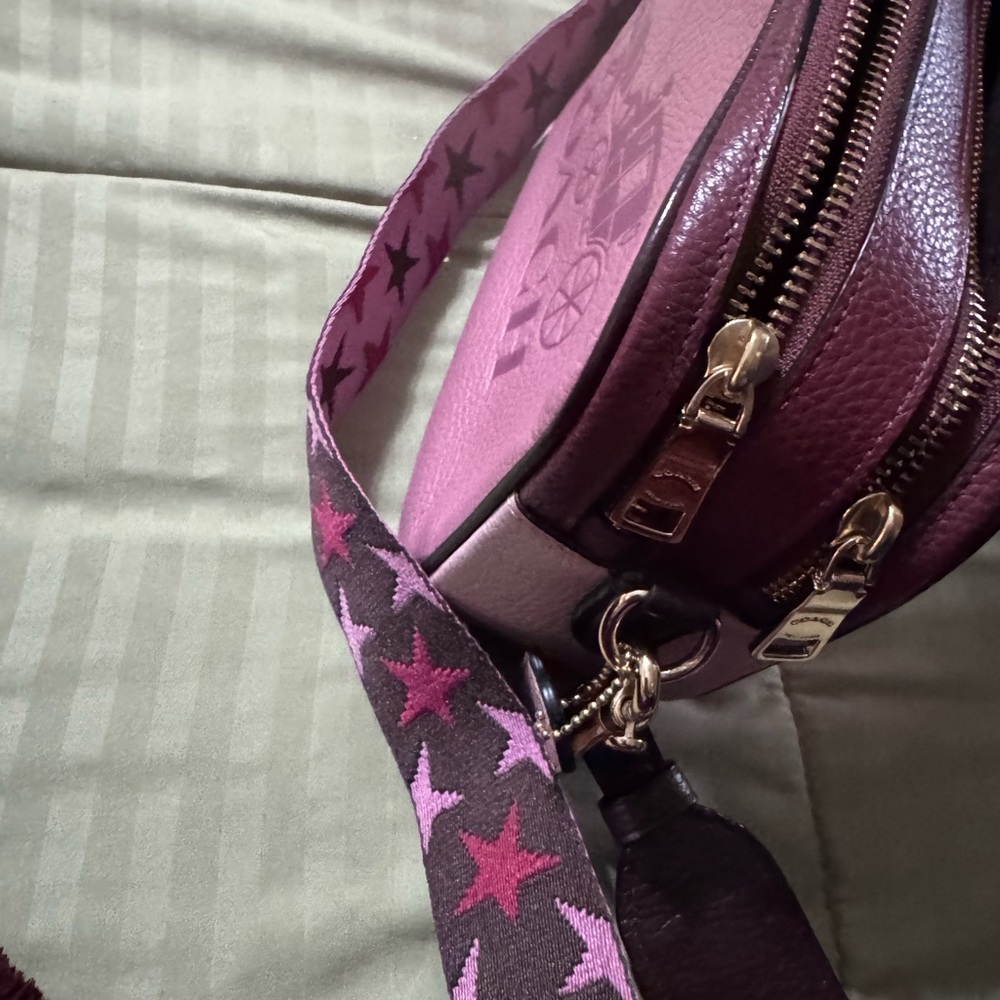 Coach Pink Crossbody Bag - Picture 8 of 9